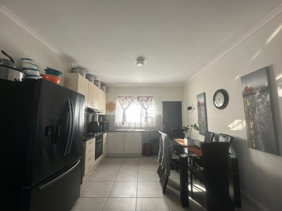 2 Bedroom Property for Sale in Parklands Western Cape